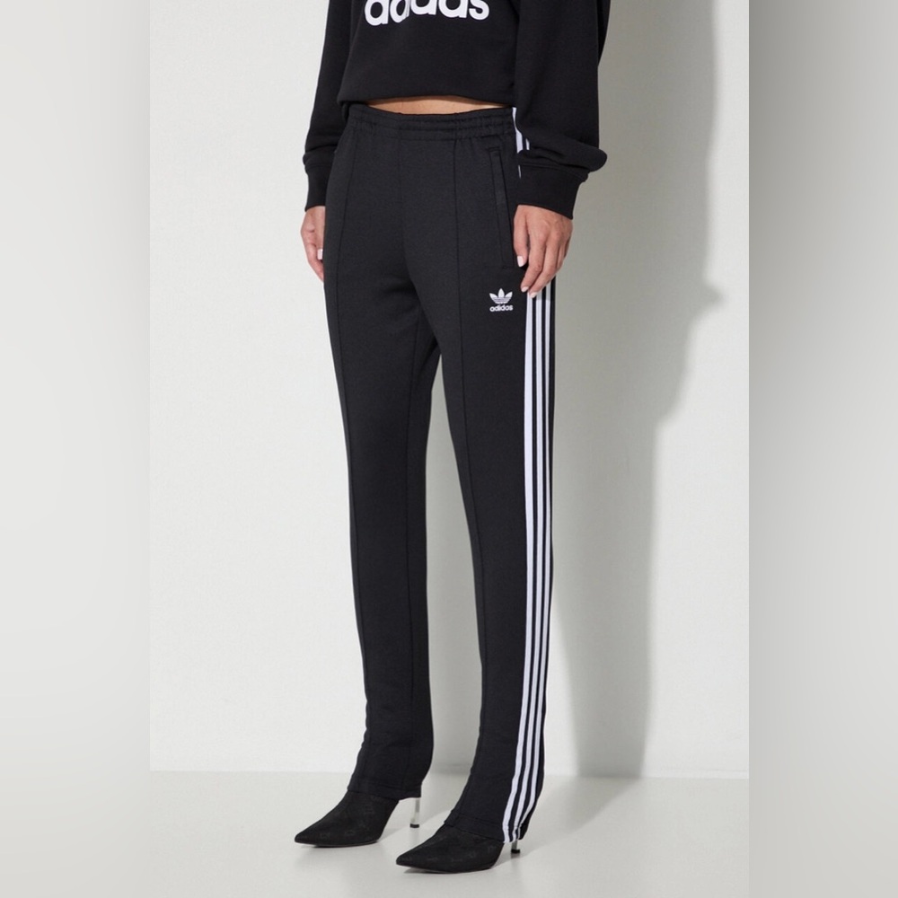 Adidas AdiColor Superstar SST Track Pants in Black SZ XS